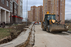 Благоустройство проездов и тротуаров стартовало на Бачуринской улице