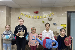 «Прикосновение искусства»: уникальная выставка проходит в ДК «Мосрентген»