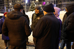 Александр Алябьев провел обход на улице Александры Монаховой